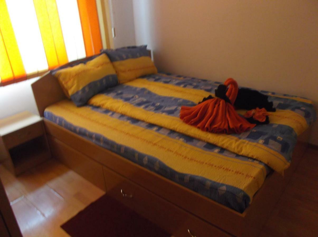 Apartament 2 Camere Semidecomandat "La Gicu" Sulina Buitenkant foto