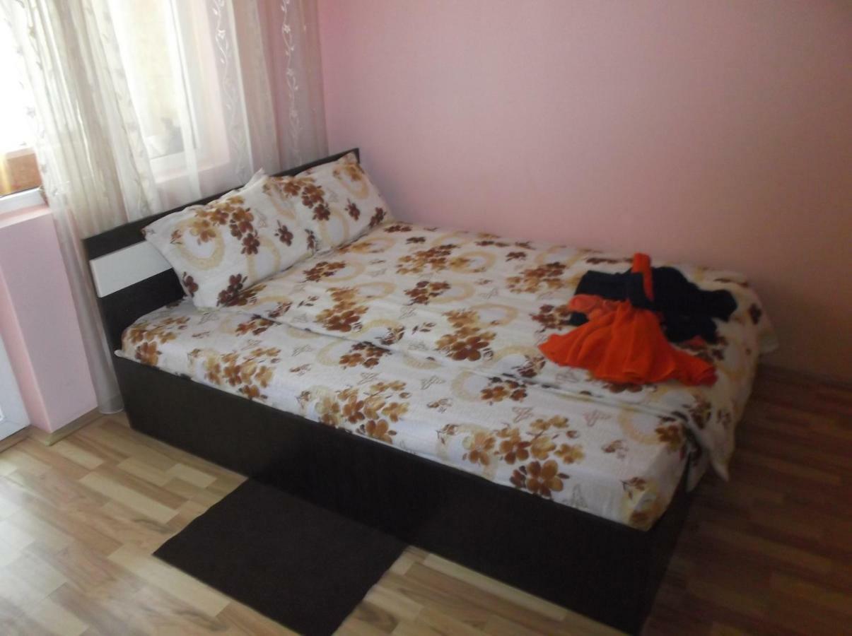 Apartament 2 Camere Semidecomandat "La Gicu" Sulina Buitenkant foto